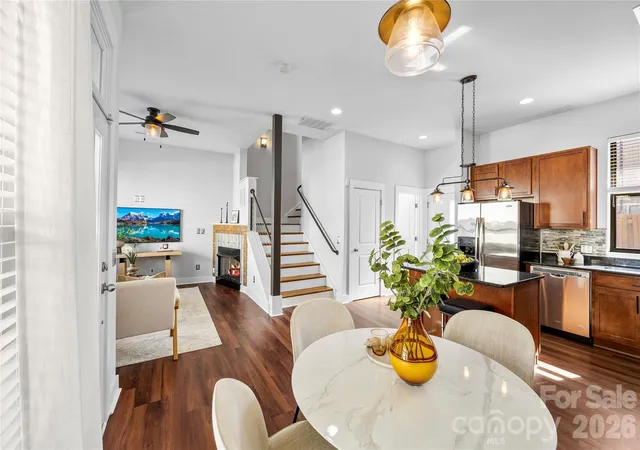 2nd image of 530 Steel Gardens Blvd, Charlotte, NC 28205 | MLS# 4346270