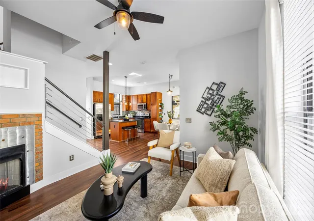 3rd image of 530 Steel Gardens Blvd, Charlotte, NC 28205 | MLS# 4346270