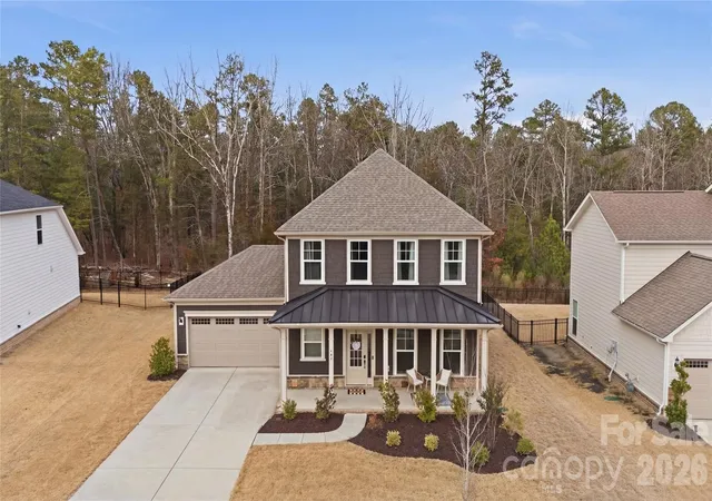 Homes for sale in Matthews, NC | 607 Southstone Dr, Matthews, NC 28104 | MLS# 4346375