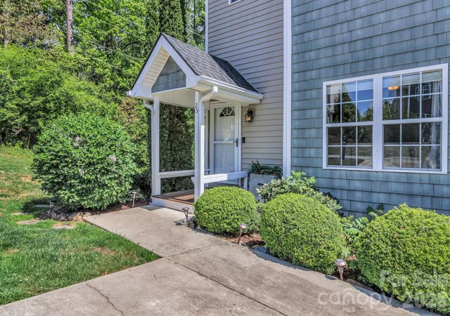 4th image of 25 Union Chapel Rd, Weaverville, NC 28787 | MLS# 4346426