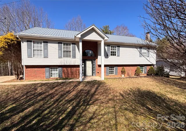 Homes for sale in Lenoir, NC | 5164 Ralph Winchester Rd, Lenoir, NC 28645 | MLS# 4346503
