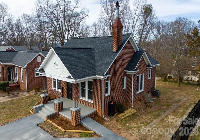 3rd image of 430 N Green St, Morganton, NC 28655 | MLS# 4346598