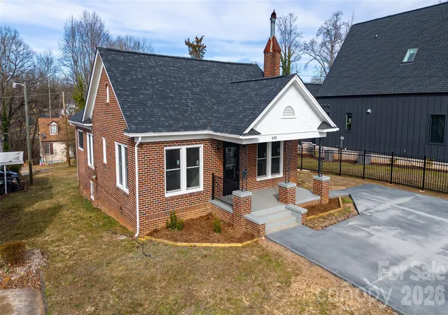 5th image of 430 N Green St, Morganton, NC 28655 | MLS# 4346598