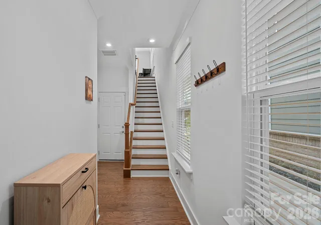 3rd image of 4012 Capital Ridge Ct, Charlotte, NC 28205 | MLS# 4346654