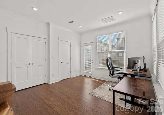 4th image of 4012 Capital Ridge Ct, Charlotte, NC 28205 | MLS# 4346654