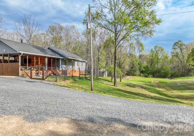 Homes for sale in Marshville, NC | 1925 Sojourn Rd, Marshville, NC 28103 | MLS# 4346673
