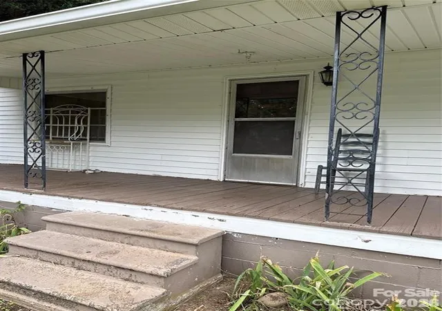 Photo 2 of Single family home for sale at 90 & 96 Tremont St #4, Asheville, NC 28806 | MLS# 4346734 | Listing updated on 2026-09-23