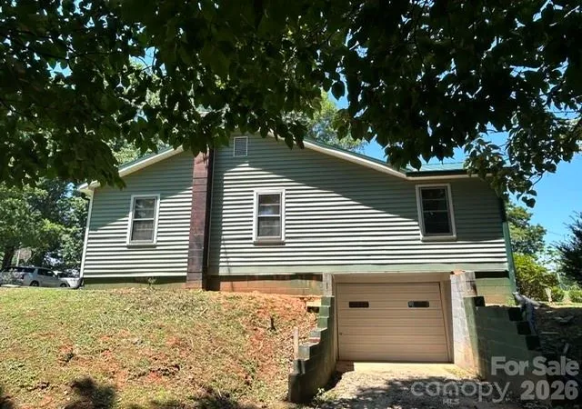 Photo 5 of Sale Pending at 1174 Stacy Hl Rd, Marion, NC 28752 | MLS# 4346746 | Listing updated on 2026-07-30