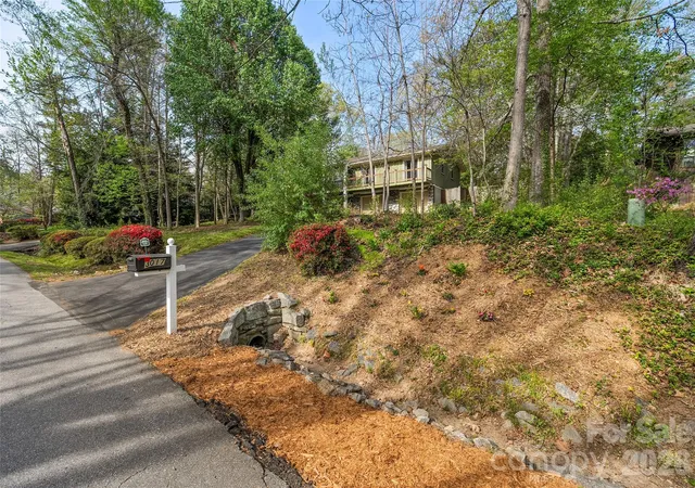 2nd image of 3017 Chestnut Tree Rd, Hendersonville, NC 28792 | MLS# 4346755