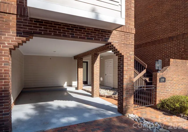 2nd image of 239 S Clarkson St, Charlotte, NC 28202