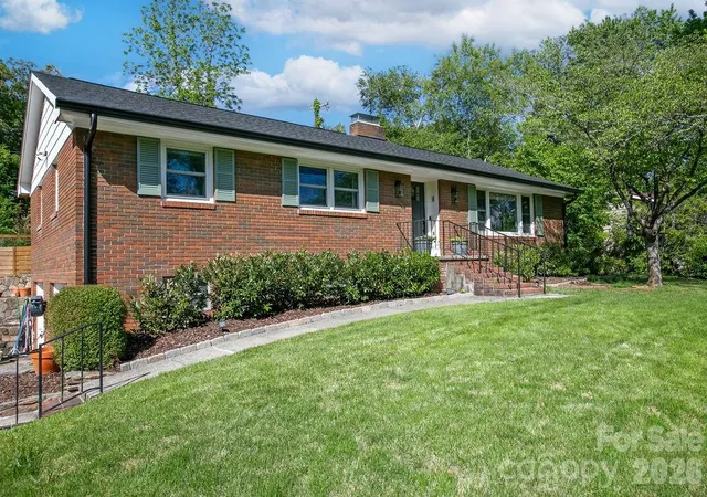 Photo 4 of Single family home for sale at 84 Far Hills Ter, Brevard, NC 28712 | MLS# 4346875 | Listing updated on 2026-08-29