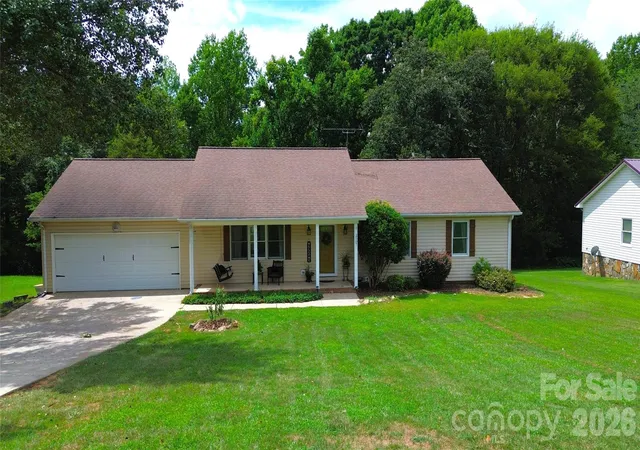 Photo 1 of Single family home for sale at 2507 Otis Dellinger Rd, Lincolnton, NC 28092 | MLS# 4347007 | Listing updated on 2026-09-22
