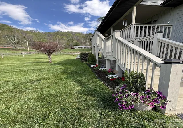 5th image of 342 Mountain View Rd, Burnsville, NC 28714 | MLS# 4347240