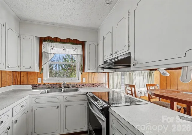 Photo 3 of Single family home for sale at 4650 Windy Rd, Concord, NC 28027 | MLS# 4347275 | Listing updated on 2026-09-30