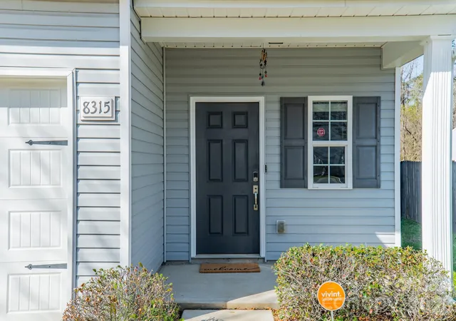 Photo 2 of Single family home for sale at 8315 Paw Valley Ln, Charlotte, NC 28214 | MLS# 4347450 | Listing updated on 2026-07-06