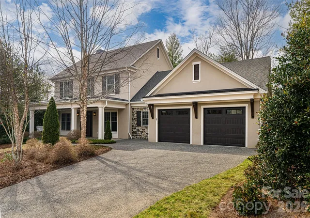 Photo 3 of Single family home for sale at 5 Cleftridge Ct, Asheville, NC 28803 | MLS# 4347455 | Listing updated on 2026-10-07