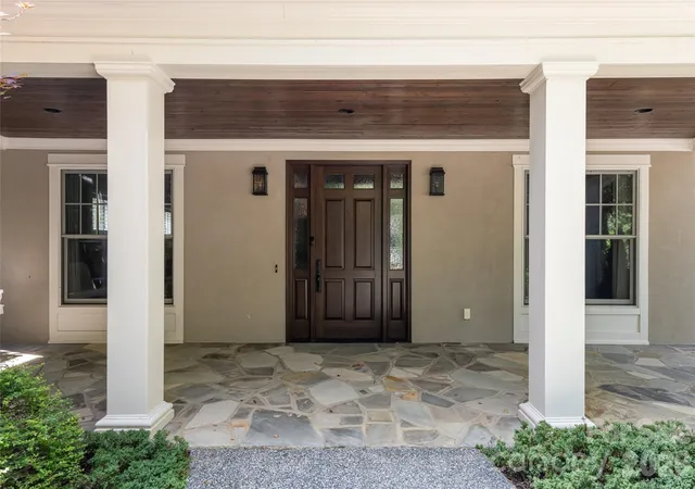 Photo 4 of Single family home for sale at 5 Cleftridge Ct, Asheville, NC 28803 | MLS# 4347455 | Listing updated on 2026-10-07