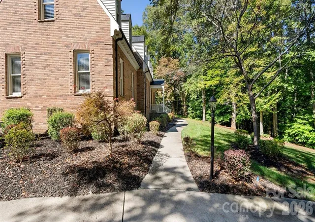 Photo 3 of Single family home for sale at 25 Blenheim Ct Ne, Concord, NC 28025 | MLS# 4347526 | Listing updated on 2026-09-30