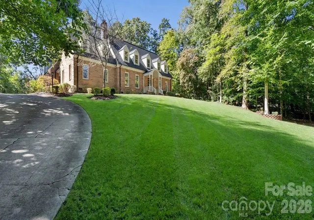 Photo 4 of Single family home for sale at 25 Blenheim Ct NE, Concord, NC 28025 | MLS# 4347526 | Listing updated on 2026-09-30