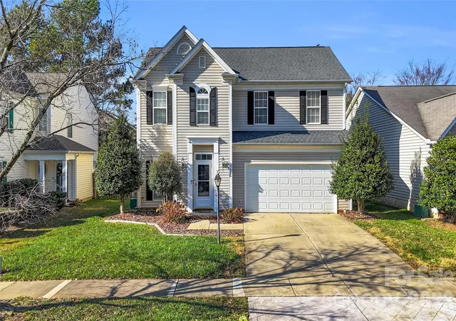 2nd image of 5815 Waverly Lynn Ln, Charlotte, NC 28269 | MLS# 4347529