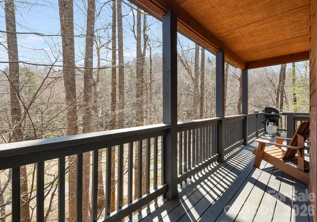 Photo 3 of Single family home for sale at 41 Gold Anchor Ln, Black Mountain, NC 28711 | MLS# 4347590 | Listing updated on 2026-09-30