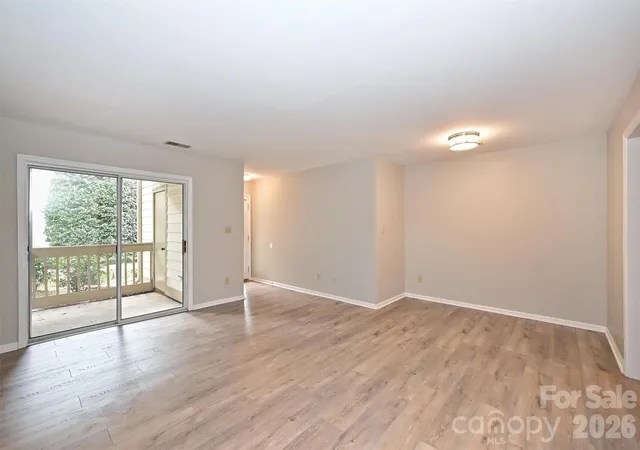 5th image of 1031 Churchill Downs Ct, Charlotte, NC 28211