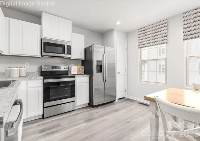 2nd image of 4039 Vallhorn Ln, Charlotte, NC 28213 | MLS# 4347726