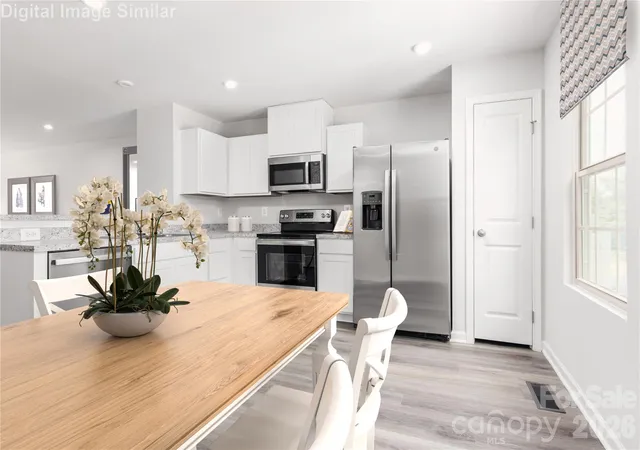 4th image of 4039 Vallhorn Ln, Charlotte, NC 28213 | MLS# 4347726