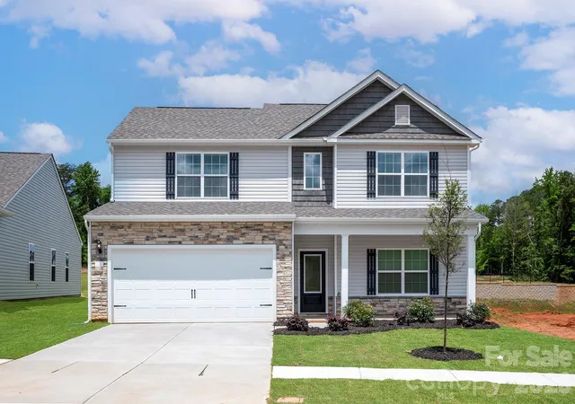 1st image of 6734 Fairford Dr, Charlotte, NC 28215 | MLS# 4349040