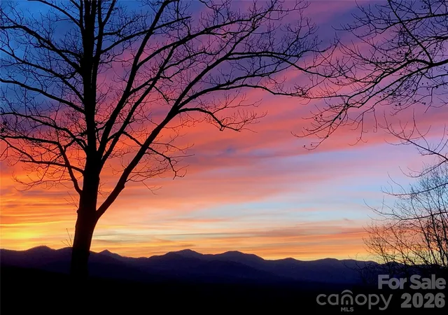 4th image of 168 Skyview Cir, Asheville, NC 28804 | MLS# 4349077