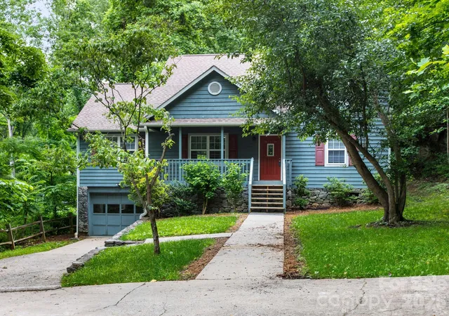 Photo 2 of Single family home for sale at 44 Leisure Mountain Rd, Asheville, NC 28804 | MLS# 4349141 | Listing updated on 2026-10-02