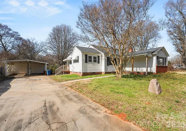 Photo 1 of Single family home for sale at 1440 Majolica Rd, Salisbury, NC 28147 | MLS# 4349326 | Listing updated on 2026-10-07