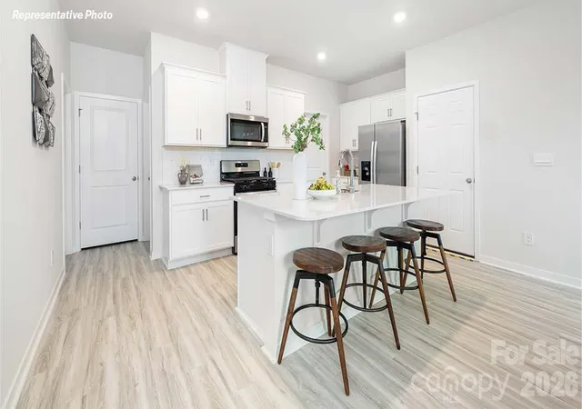 4th image of 15154 Puffin Ct, Charlotte, NC 28215 | MLS# 4349426