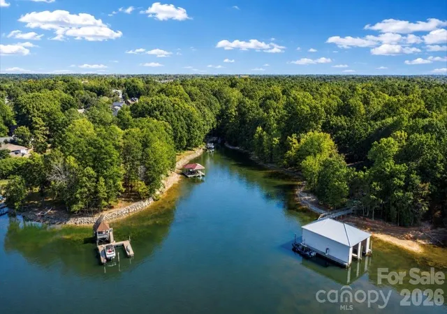 4th image of 19322 Yachtman Dr, Cornelius, NC 28031 | MLS# 4349479