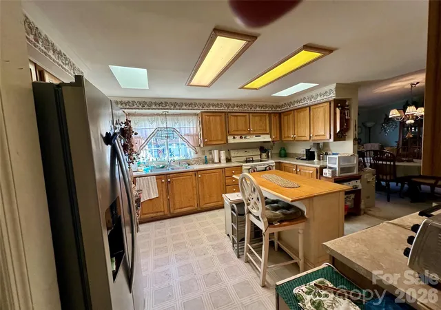 5th image of 308 Riverwind Dr, Hendersonville, NC 28739 | MLS# 4349509