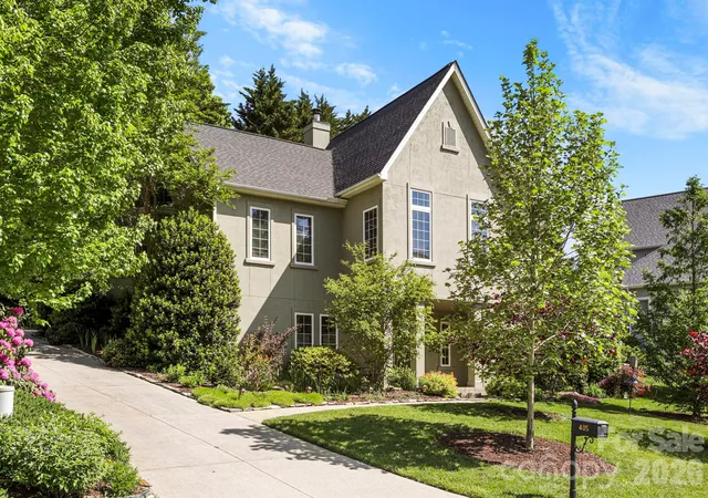 1st image of 405 Mistletoe Trl, Hendersonville, NC 28791 | MLS# 4349682