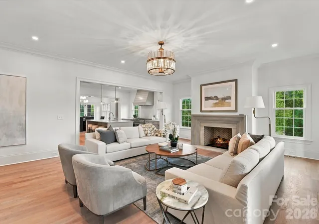 Photo 2 of Single family home for sale at 4004 Nettie Ct, Charlotte, NC 28211 | MLS# 4349733 | Listing updated on 2026-10-04