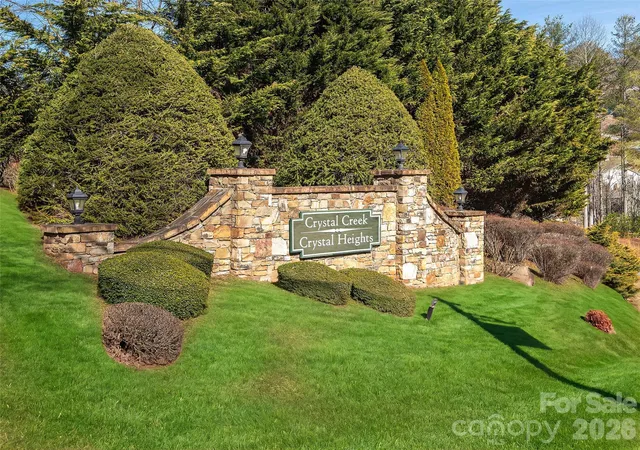 29th image of 399 Crystal Heights Dr, Hendersonville, NC 28739 | MLS# 4349975