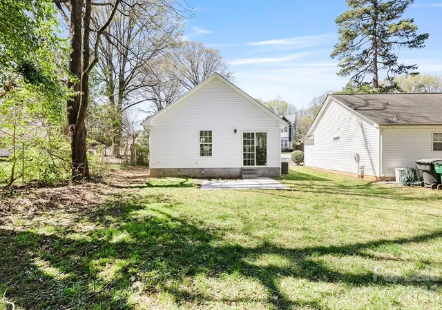 24th image of 913 Tennyson Dr, Charlotte, NC 28208 | MLS# 4350149