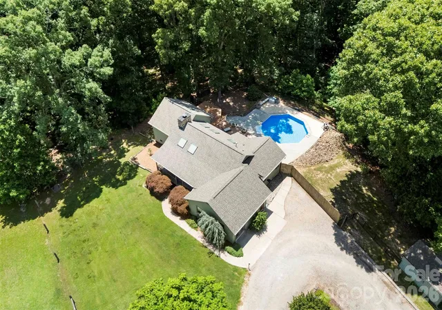 Homes for sale in Iron Station, NC | 4242 John Ritchie Rd, Iron Station, NC 28080 | MLS# 4350188