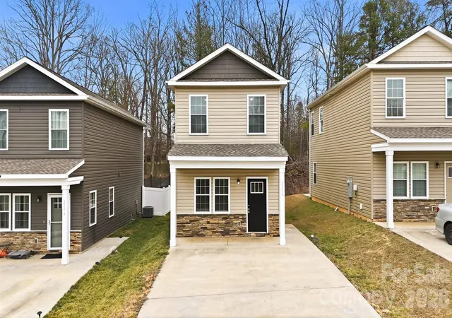 4th image of 2650 14Th St Ne, Hickory, NC 28601 | MLS# 4350279