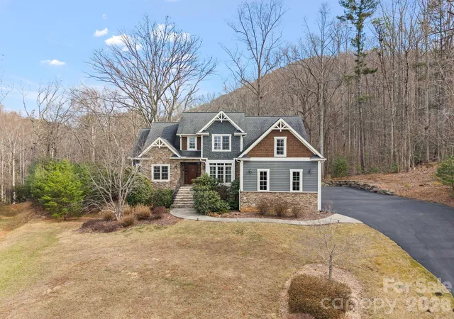 Photo 2 of Single family home for sale at 19 Angler Trl, Asheville, NC 28803 | MLS# 4350283 | Listing updated on 2026-09-13