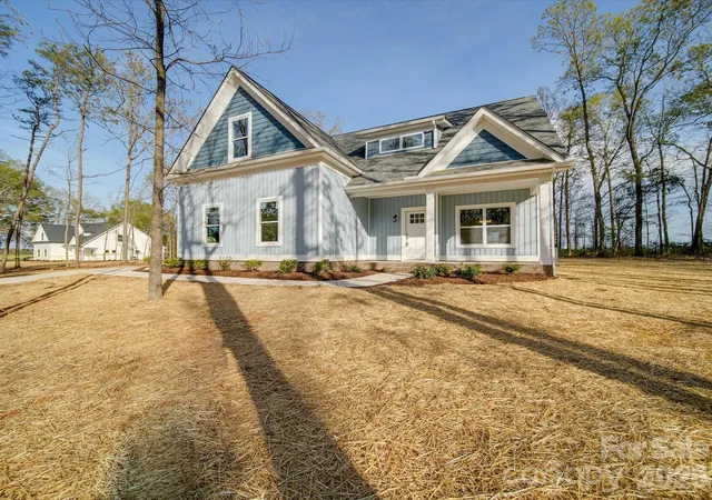 Photo 1 of Single family home for sale at 2809 Hinson Rd, Monroe, NC 28112 | MLS# 4350285 | Listing updated on 2026-07-01