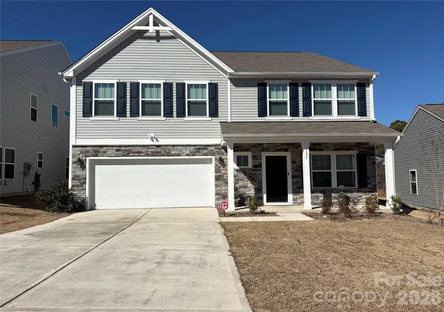 Photo 1 of Single family home for sale at 195 Batten Ridge Dr, Statesville, NC 28677 | MLS# 4350454 | Listing updated on 2026-09-15
