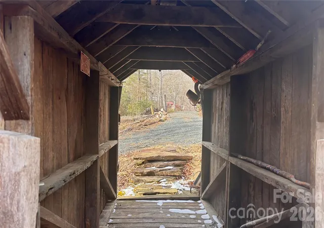 Homes for sale in Spruce Pine, NC | 1694 Humpback Mountain Rd, Spruce Pine, NC 28777 | MLS# 4350699
