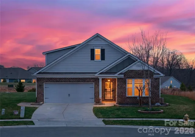 2nd image of 129 Rosebay Dr, Mooresville, NC 28117 | MLS# 4350849