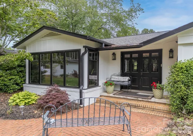 2nd image of 64 Persimmon Hl Dr, Columbus, NC 28722 | MLS# 4350872