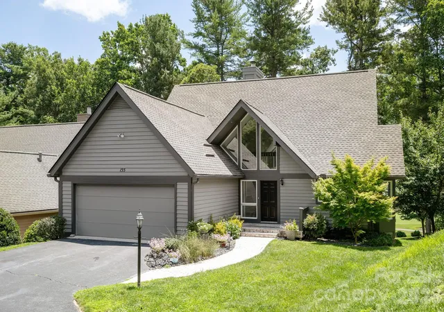 Homes for sale in Flat Rock, NC | 155 Winding Meadows Dr, Flat Rock, NC 28731 | MLS# 4350986