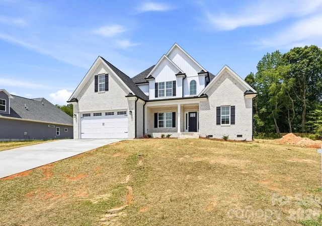 Photo 2 of Sale Pending at 191 Cool Run, Lexington, NC 27295 | MLS# 4351307 | Listing updated on 2026-08-03