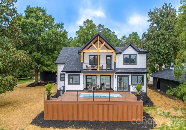 Photo 1 of Single family home for sale at 216 Lake Pines Ln, Lexington, NC 27292 | MLS# 4351408 | Listing updated on 2026-08-29